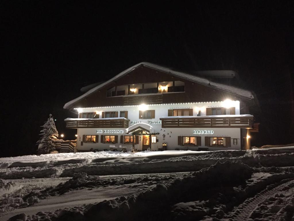 Hotel & Ristorante Baita Dovich Malga Ciapela Exterior photo